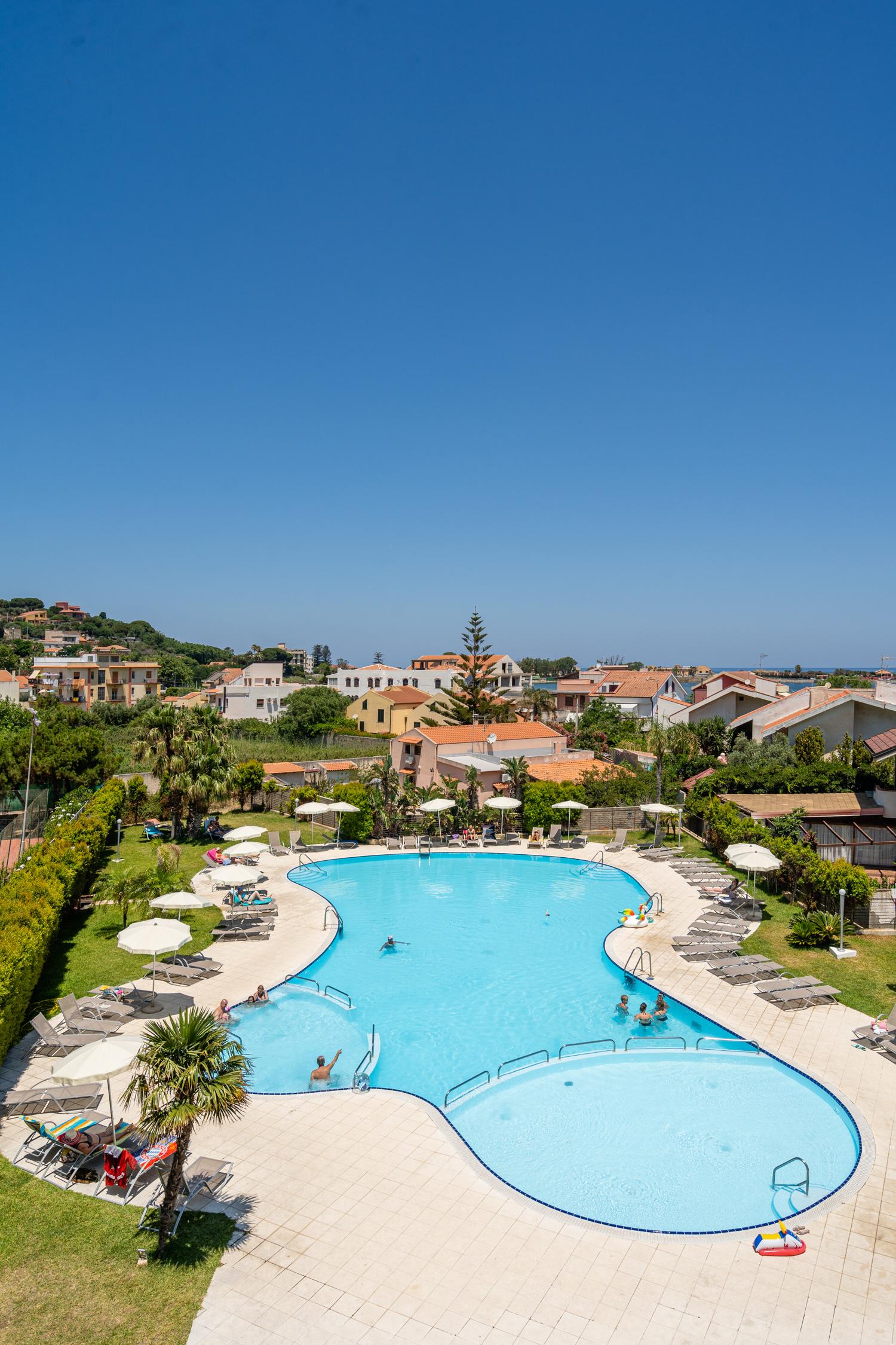 Capo Peloro Hotel (Adults Only) Torre Faro Luaran gambar