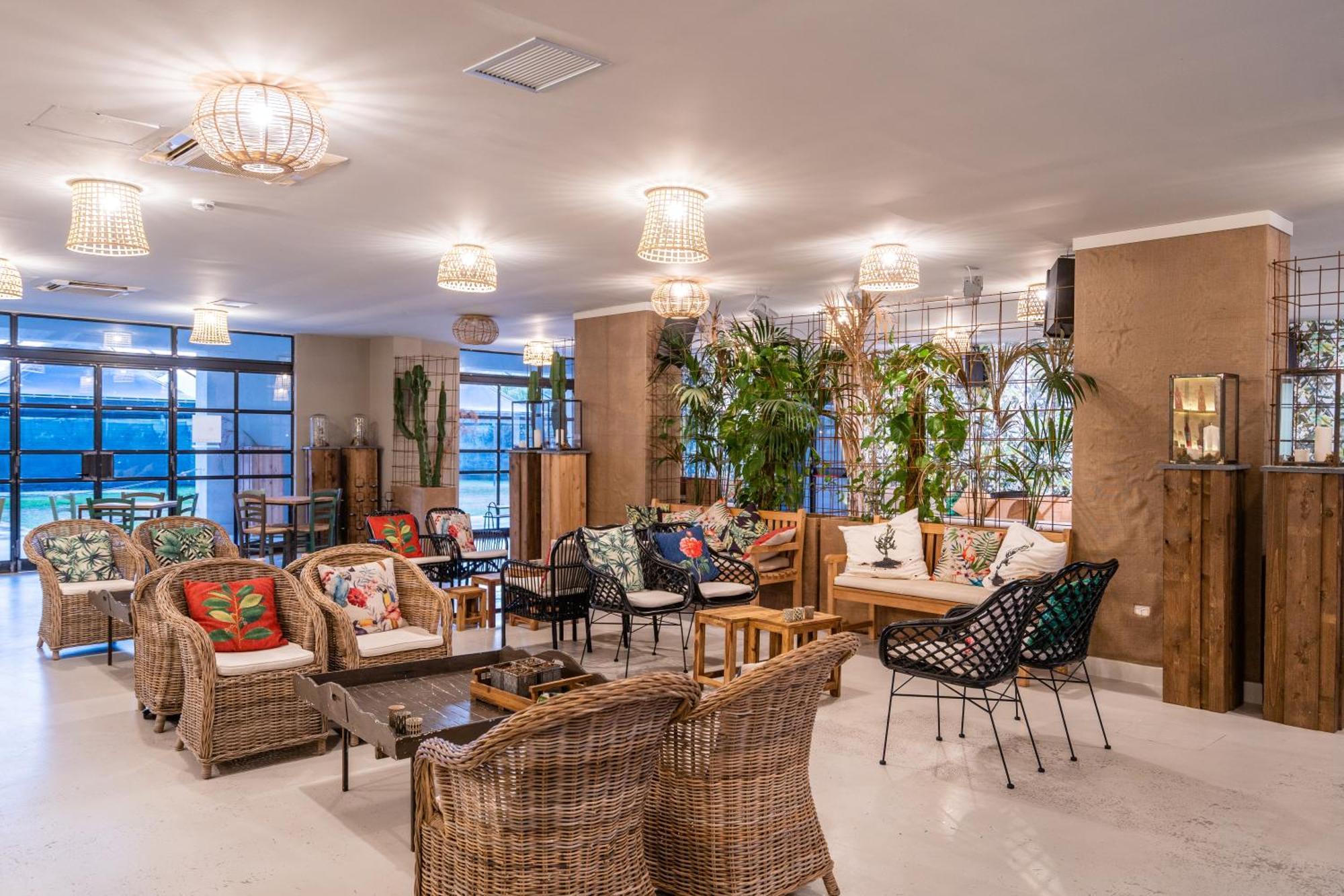 Capo Peloro Hotel (Adults Only) Torre Faro Luaran gambar